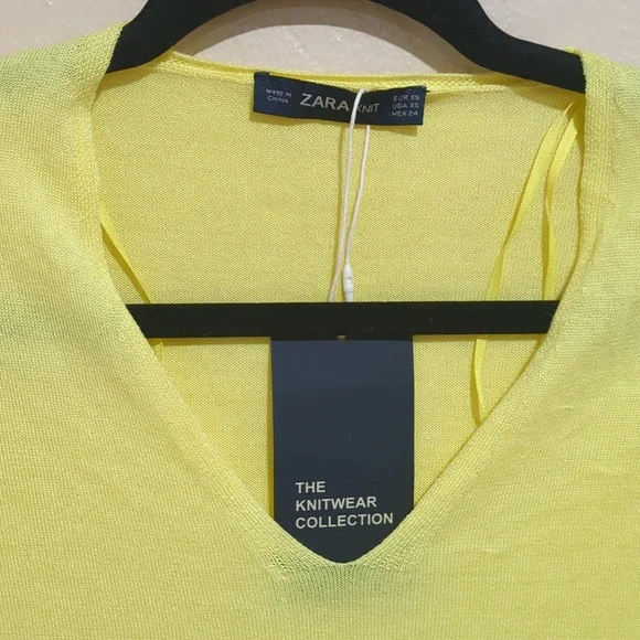 Zara Knit Top Yellow V Neck Women's Size XS - Picture 3 of 7